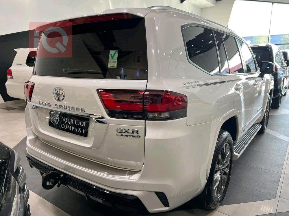 تويوتا لاندكروزر